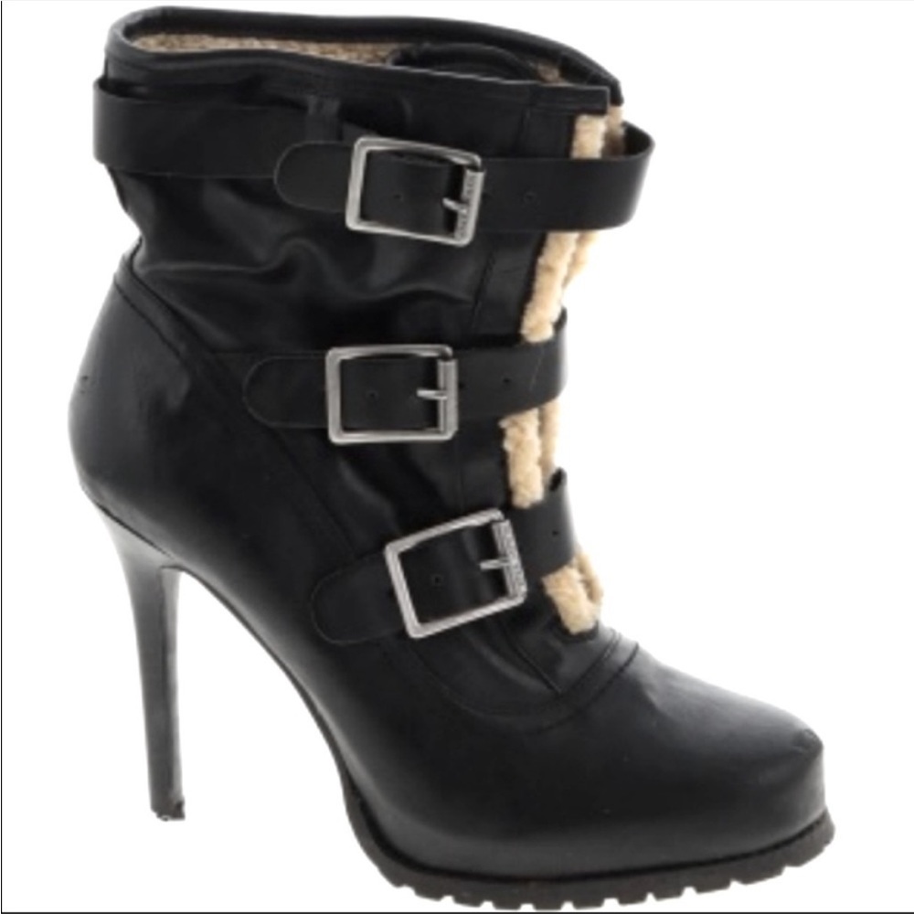 Vera wang boots